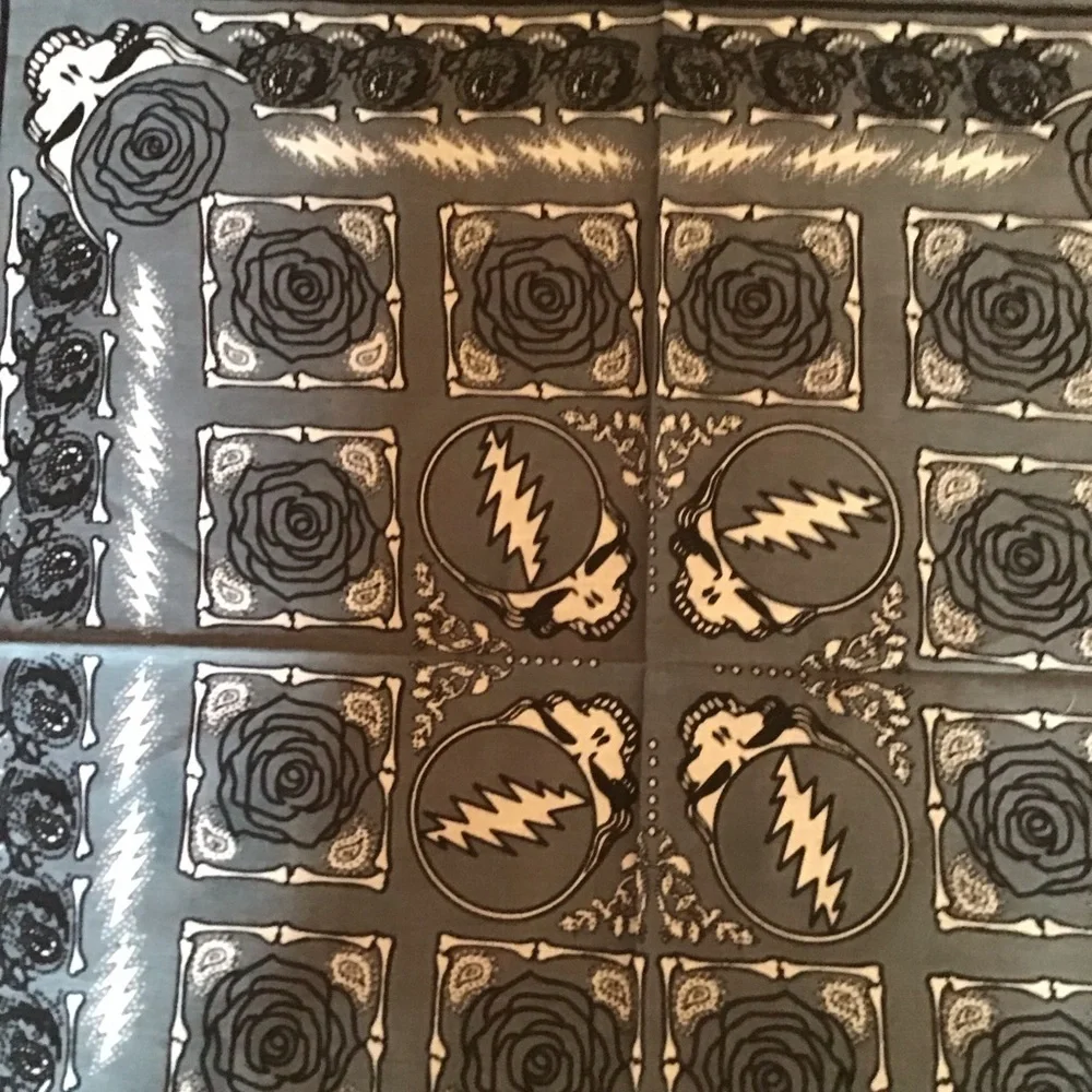 SYF & run for the roses grey bandana